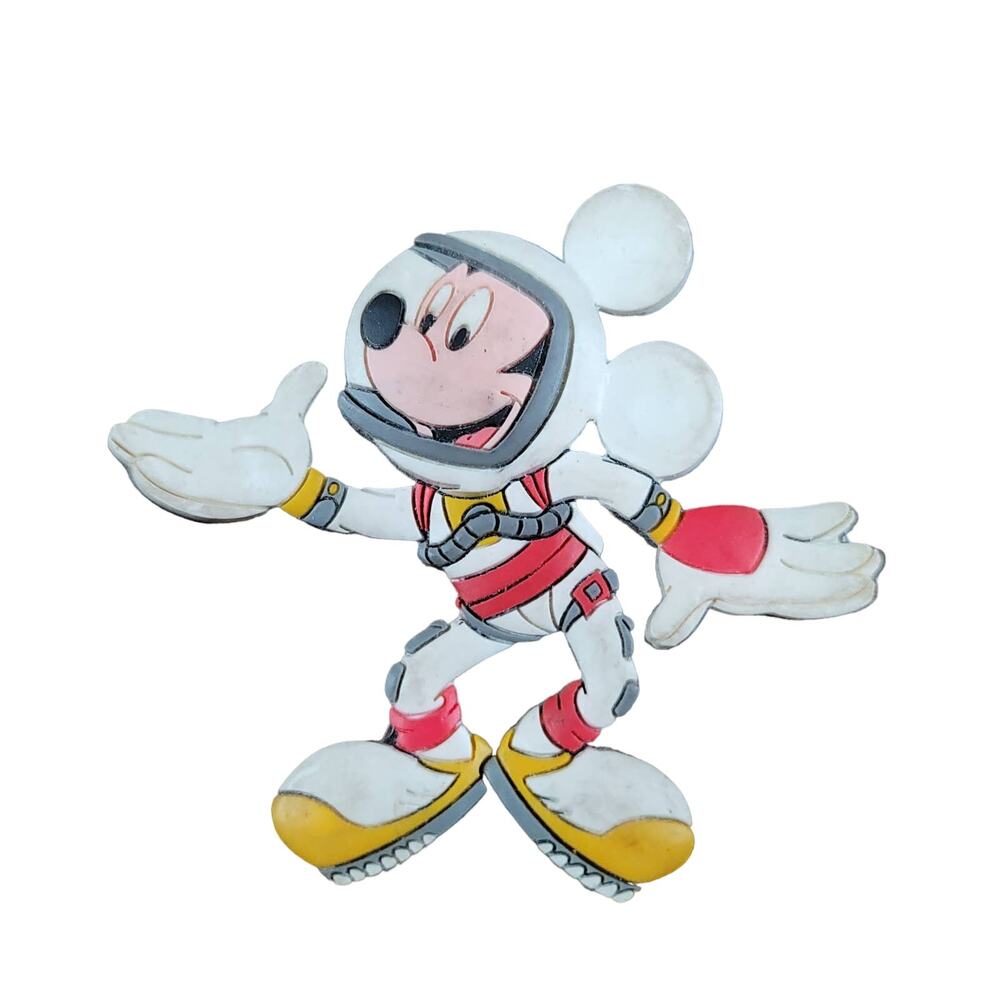 Vintage Astronaut Mickey Mouse Magnet Disneyland VTG Approx 3 1/4" X 3 1/4"